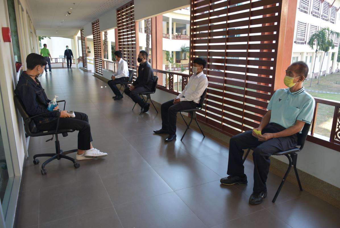 ภาพบรรยากาศการสอบภาคความเหมาะสมกับตำแหน่ง ( สัมภาษณ์ ) พนักงานจ้างตามภารกิจ ( ผู้มีทักษะ ) 