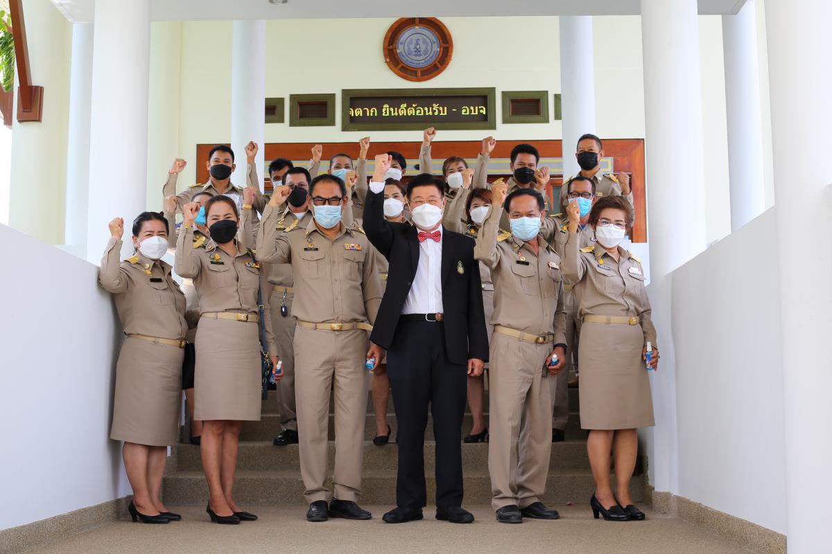 นายกเทศมนตรีตำบลวังเจ้า พร้อมคณะผู้บริหาร และสมาชิกสภาเทศบาล เข้าพบนายก อบจ.ตาก