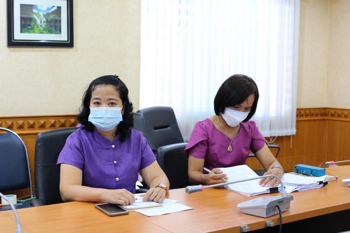 นายก อบจ.ตาก ประชุมรับฟังแนวทางการบริหารจัดการวัคซีน จากสภากาชาดไทย