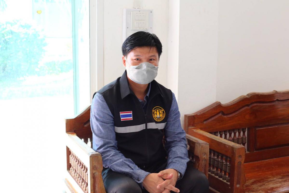นายก อบจ.ตาก นำทีมลงพื้นที่ส่งมอบวัสดุอุปกรณ์ทางการแพทย์ ณ อำเภอท่าสองยาง จังหวัดตาก