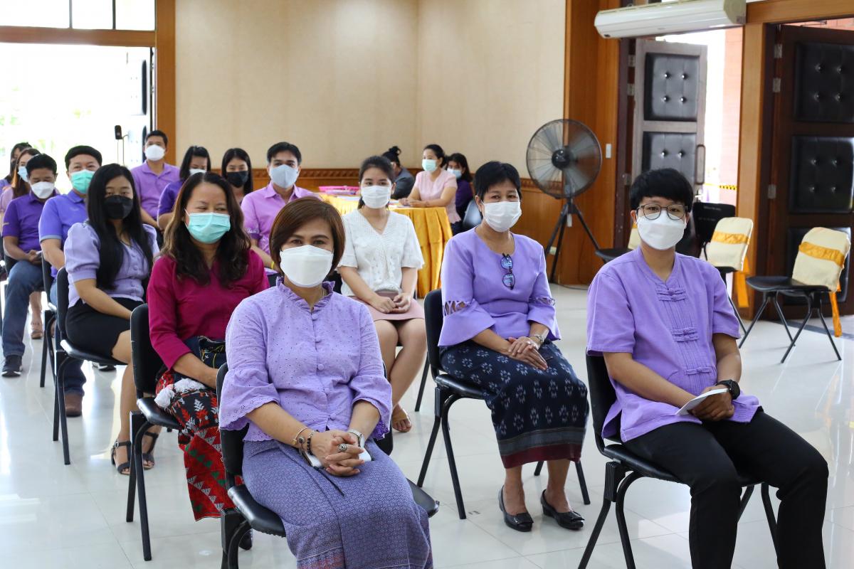 นายก อบจ.ตาก จัดโครงการตรวจคัดกรองด้วยชุดตรวจ Antigen Test Kit (ATK) ของบุคลากรองค์การบริหารส่วนจังหวัดตาก