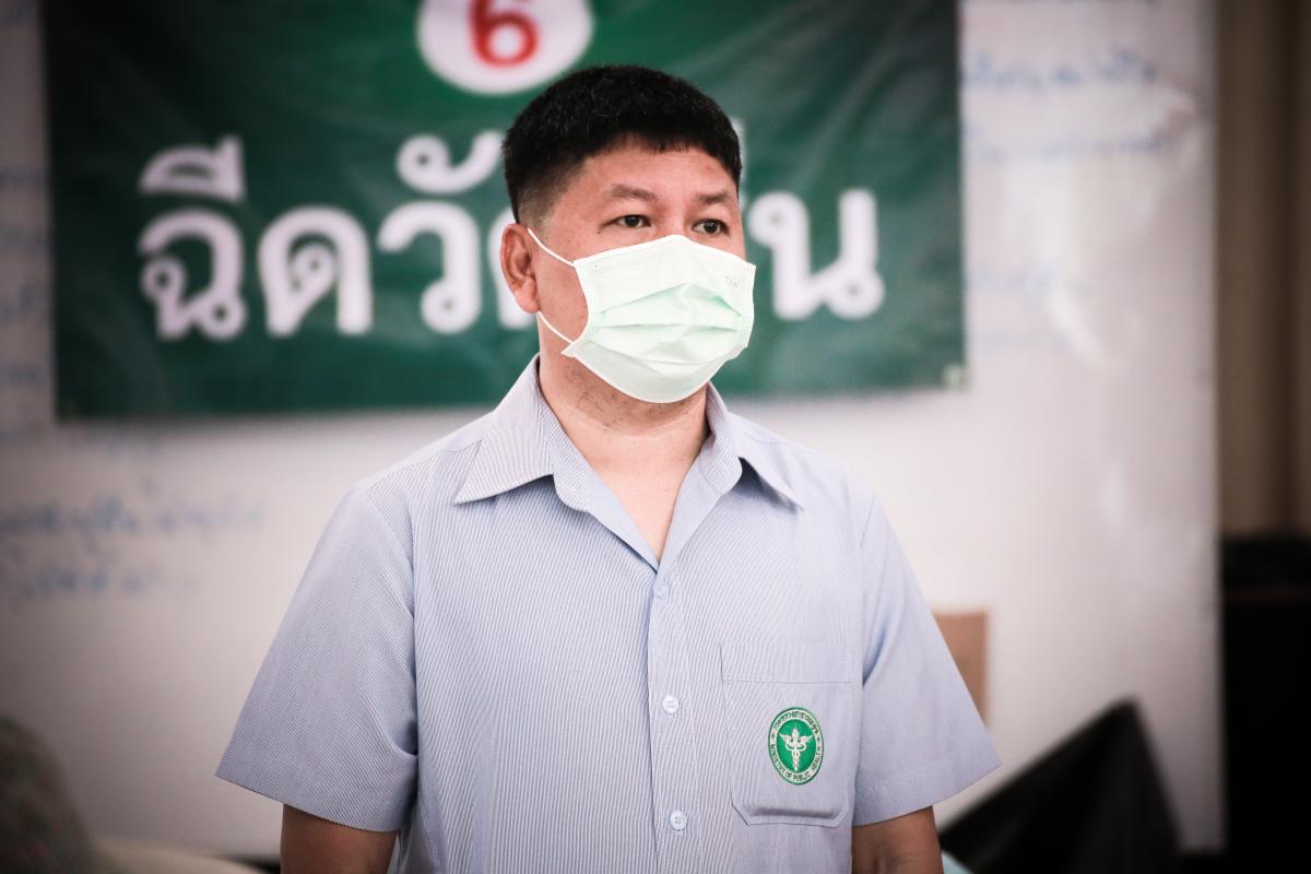 นายก อบจ.ตาก นำวัคซีน Moderna (รอบแรก) ลงพื้นที่ฉีดให้กับประชาชนกลุ่มเปราะบาง ในพื้นที่อำเภอแม่ระมาด จังหวัดตาก