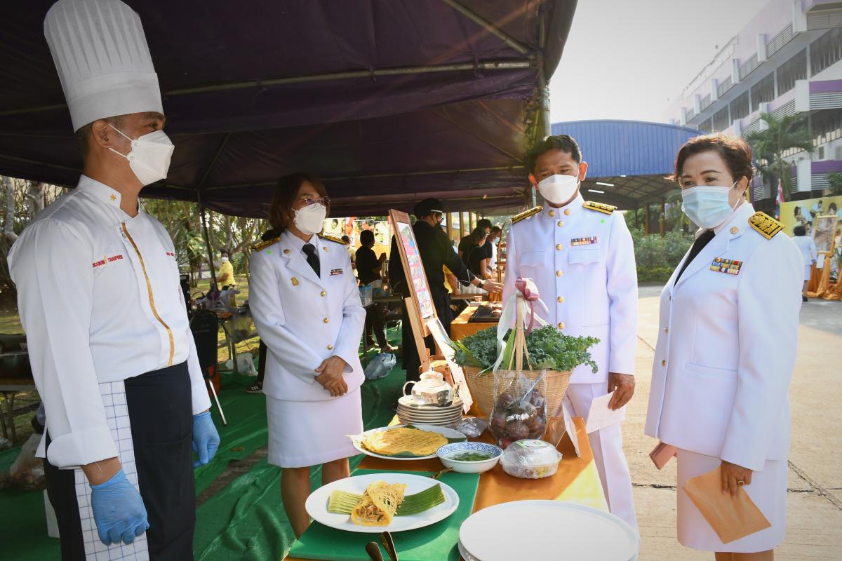 ปลัด อบจ.ตาก เข้าร่วมพิธีถวายเครื่องราชสักการะ พระบาทสมเด็จพระบรมชนกาธิเบศร มหาภูมิพลอดุลยเดชมหาราช บรมนาถบพิตร 