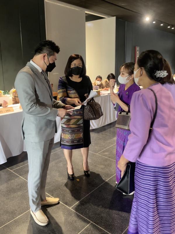 นายฑีฆะพล ทวีเกื้อกูลกิจ รองนายกองค์การบริหารส่วนจังหวัดตาก รับมอบโล่รางวัลองค์กรคุณธรรมต้นแบบโดดเด่น จังหวัดตาก ประจำปีงบประมาณ พ.ศ. 2564 จากกระทรวงวัฒนธรรม
