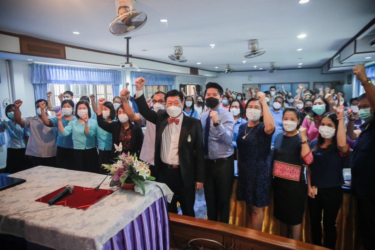  นายกองค์การบริหารส่วนจังหวัดตาก เป็นประธานในพิธีเปิดโครงการฝึกอบรมเชิงปฏิบัติการให้ความรู้การป้องกันโรคติดเชื้อไวรัสโคโรนา 2019 รุ่นที่ 3 