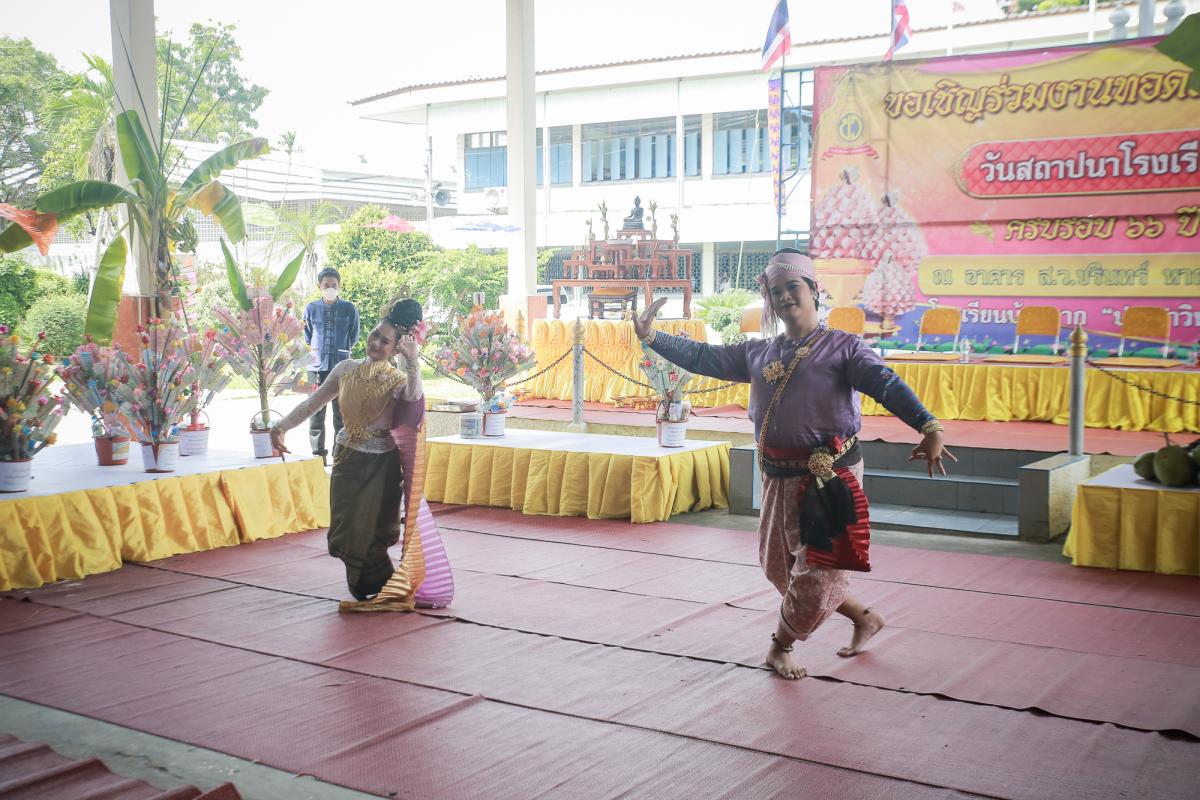นายกองค์การบริหารส่วนจังหวัดตาก เป็นประธานในการทอดผ้าป่าสามัคคี เนื่องในโอกาสวันครบรอบสถาปนาโรงเรียนบ้านตากประชาวิทยาคาร 66 ปี ณ โรงเรียนบ้านตากประชาวิทยาคาร อำเภอบ้านตาก จังหวัดตาก