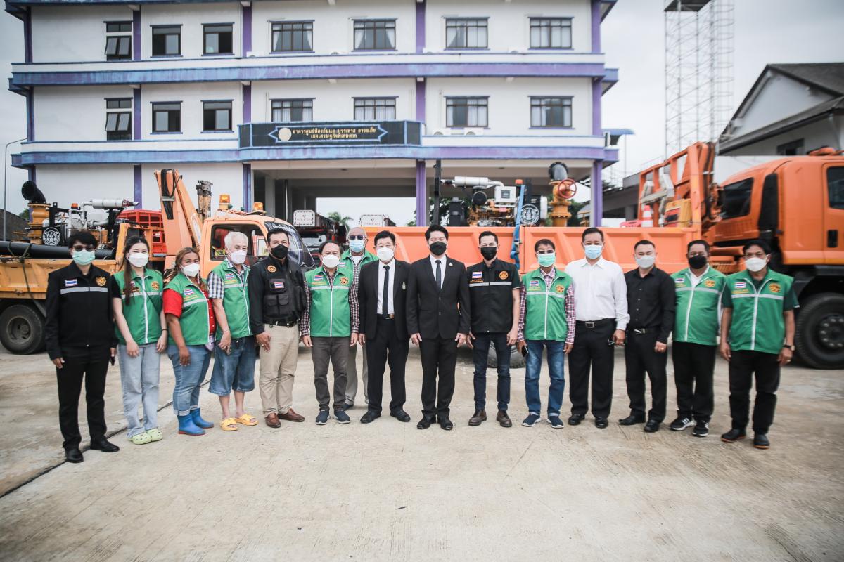 ลงพื้นที่ติดตามสถานการณ์น้ำท่วม ในพื้นที่อำเภอแม่สอด โดยได้ให้การสนับสนุน นำเครื่องสูบน้ำไปช่วยแก้ไขปัญหาน้ำท่วมขังในพื้นที่