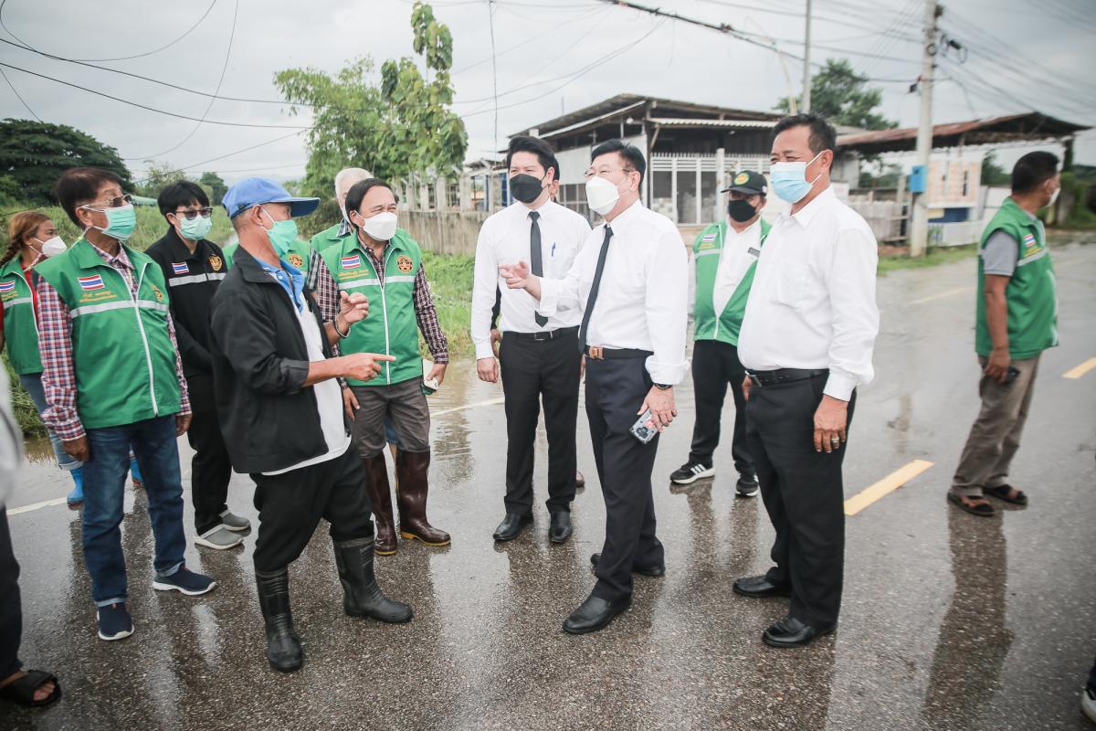 ลงพื้นที่ติดตามสถานการณ์น้ำท่วม ในพื้นที่อำเภอแม่สอด โดยได้ให้การสนับสนุน นำเครื่องสูบน้ำไปช่วยแก้ไขปัญหาน้ำท่วมขังในพื้นที่