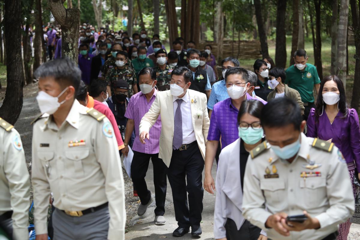 งานรับมอบเอกสารรับรองในงานบันทึกสถิติโลก “ไม้กลายเป็นหินที่ยาวที่สุดในโลก” ต่อ Guinness World Records (GWR)