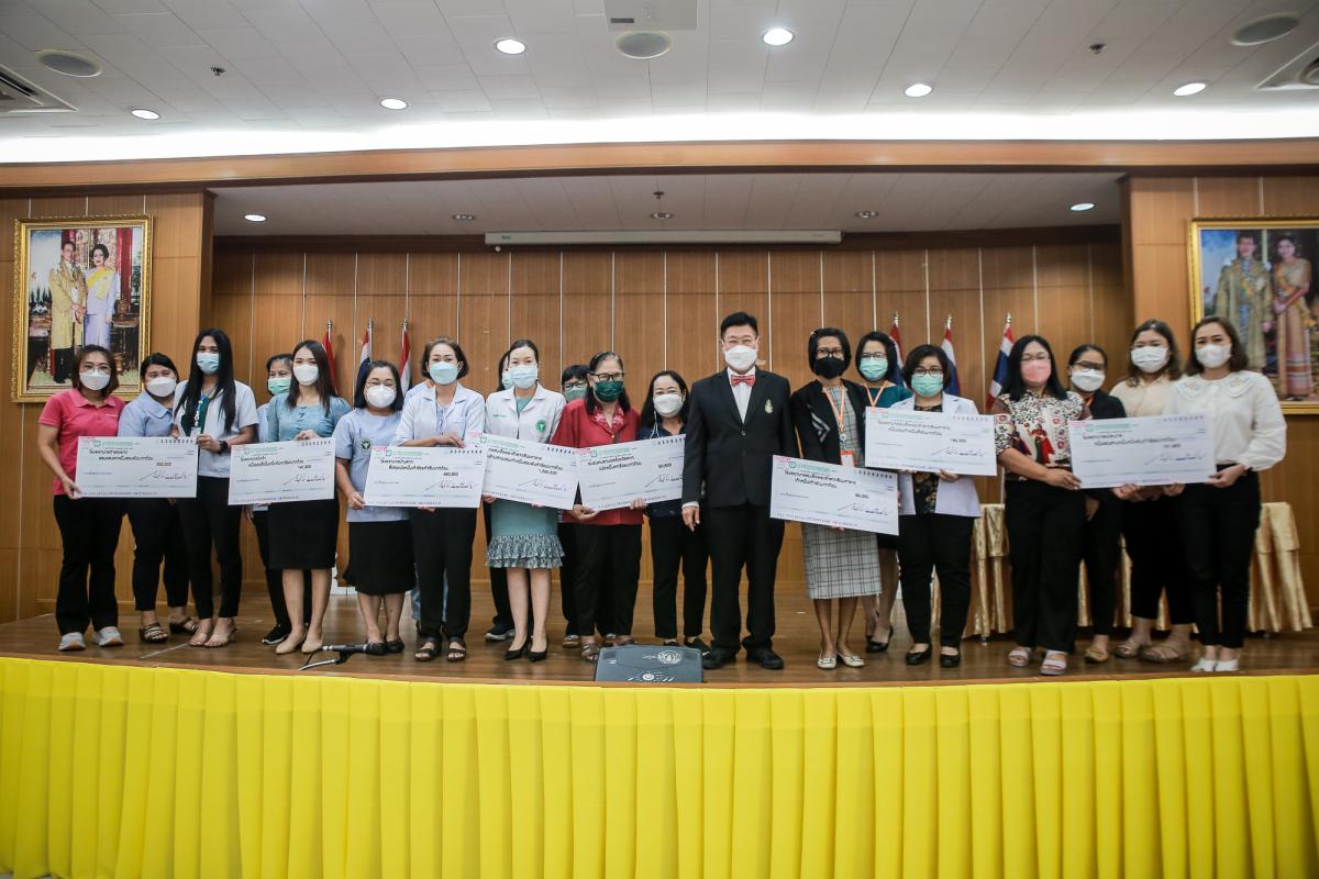 นายก อบจ.ตาก มอบงบประมาณอุดหนุน และเงินสนับสนุนกองทุนฟื้นฟูสมรรถภาพ จังหวัดตาก ให้กับหน่วยงานด้านสาธารณสุข และ อปท. กว่า 4 ล้านบาท
