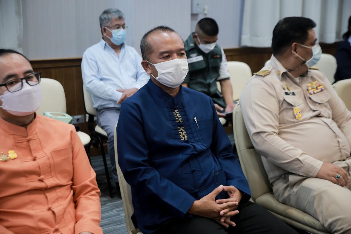 นายกองค์การบริหารส่วนจังหวัดตาก ร่วมต้อนรับดร.สาธิต ปิตุเตชะ รัฐมนตรีช่วยว่าการกระทรวงสาธารณสุข