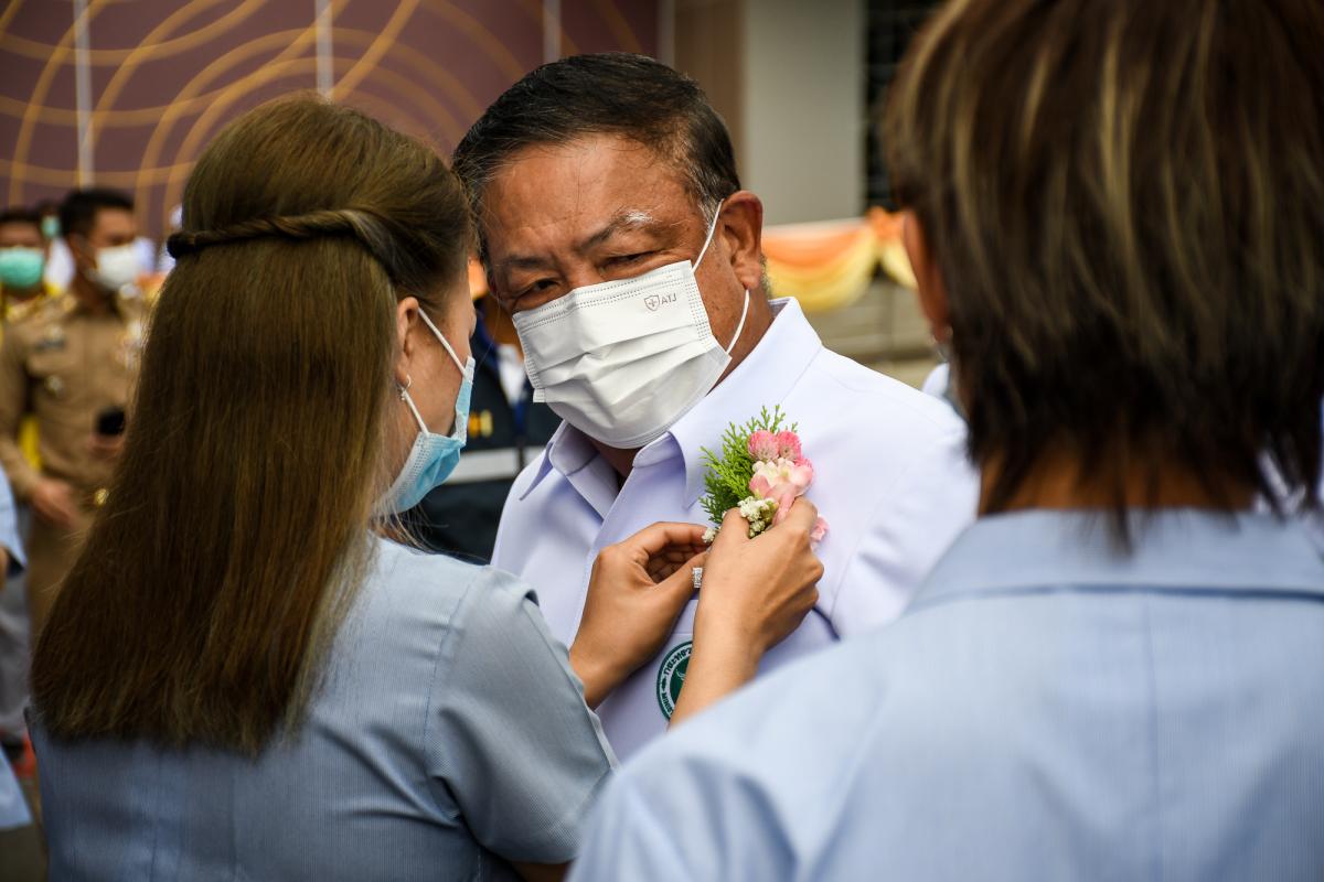 นายกองค์การบริหารส่วนจังหวัดตาก ร่วมพิธีเปิดอาคารผู้ป่วยนอก โรงพยาบาลสมเด็จพระเจ้าตากสินมหาราช