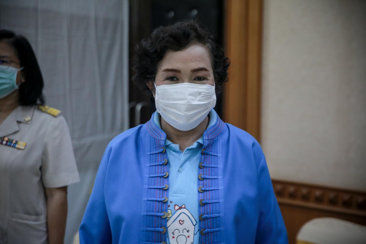 นายกองค์การบริหารส่วนจังหวัดตาก ร่วมเป็นเกียรติ และให้การกล่าวต้อนรับ ในพิธีเปิดโครงการคัดกรองมะเร็งเต้านม โดยเครื่องเอกซเรย์เต้านมเคลื่อนที่ (Mammogram) ในสตรีกลุ่มเสี่ยงและด้อยโอกาส