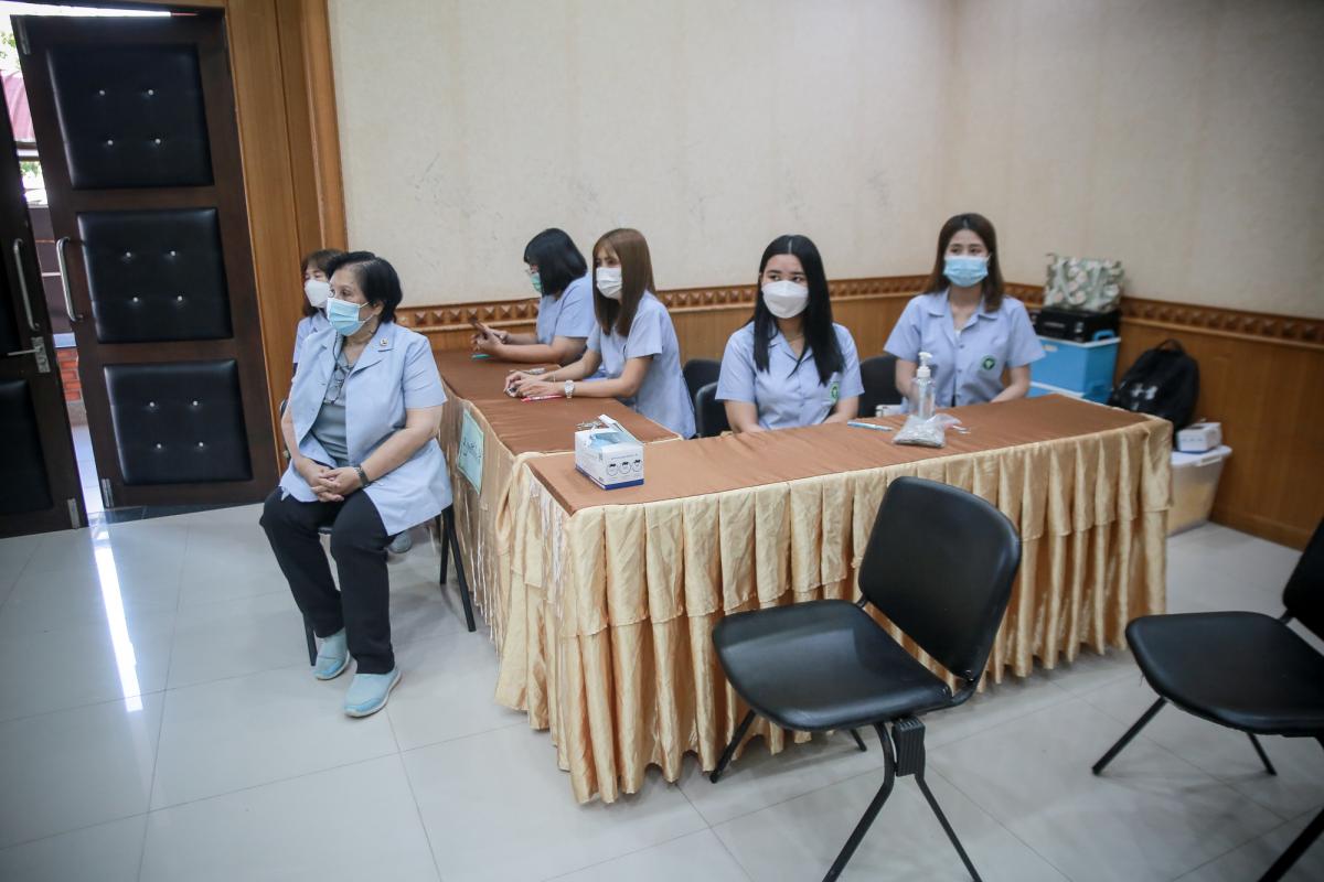 นายกองค์การบริหารส่วนจังหวัดตาก ร่วมเป็นเกียรติ และให้การกล่าวต้อนรับ ในพิธีเปิดโครงการคัดกรองมะเร็งเต้านม โดยเครื่องเอกซเรย์เต้านมเคลื่อนที่ (Mammogram) ในสตรีกลุ่มเสี่ยงและด้อยโอกาส