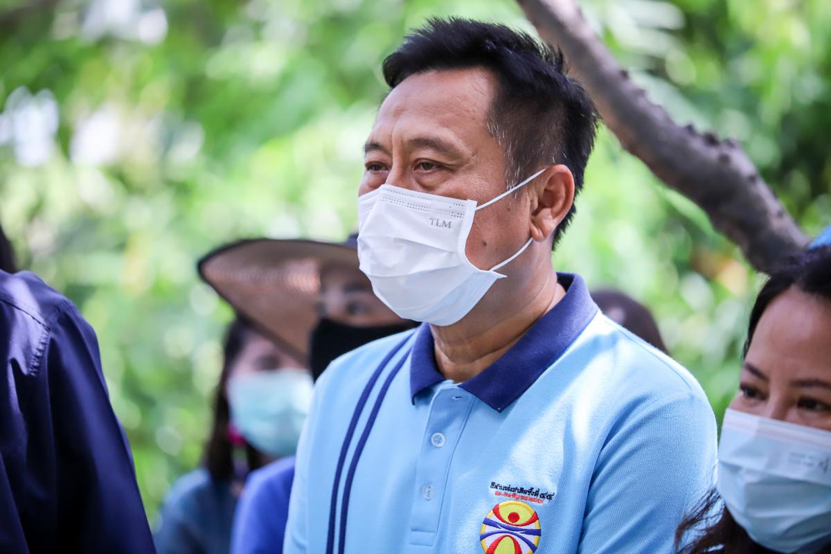 นายกองค์การบริหารส่วนจังหวัดตาก เป็นประธานในพิธีเปิดกิจกรรมปลูกต้นไม้ ตามโครงการท้องถิ่นปลูกป่าเฉลิมพระเกียรติ สมเด็จพระนางเจ้าสิริกิติ์ พระบรมราชินีนาถ พระบรมราชชนนีพันปีหลวง