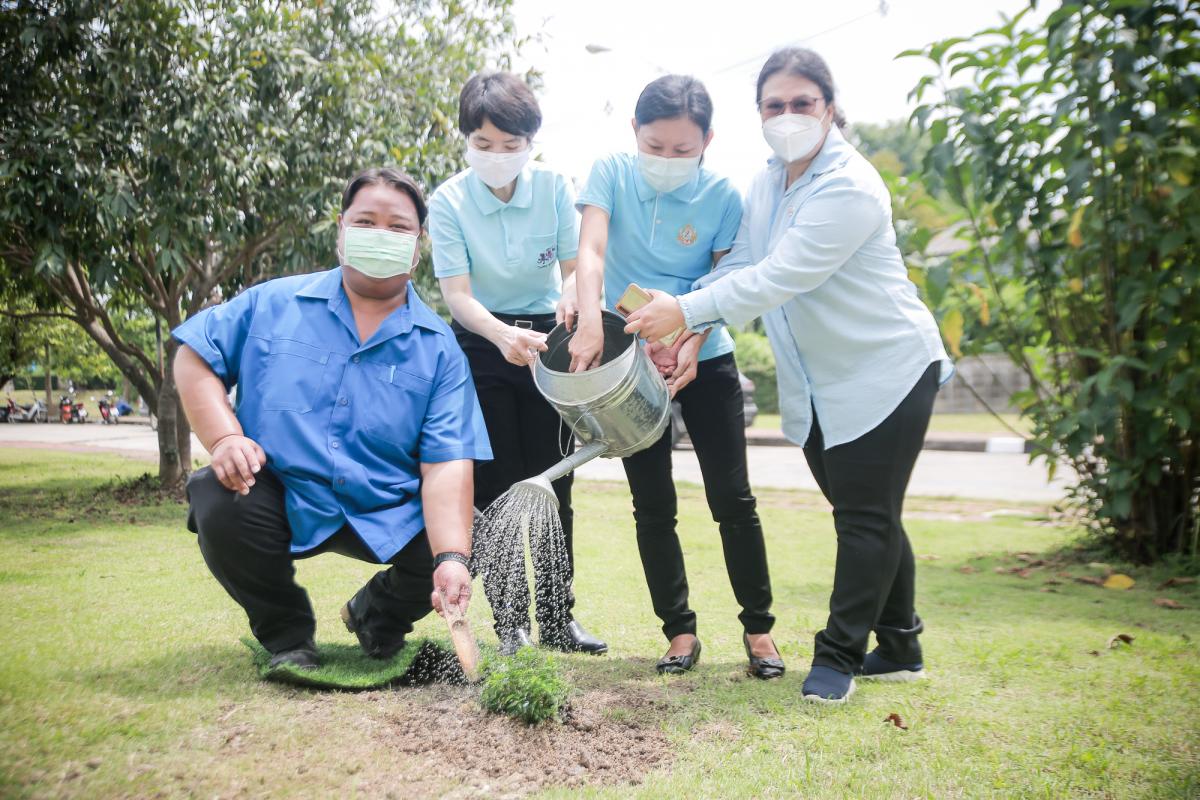 นายกองค์การบริหารส่วนจังหวัดตาก เป็นประธานในพิธีเปิดกิจกรรมปลูกต้นไม้ ตามโครงการท้องถิ่นปลูกป่าเฉลิมพระเกียรติ สมเด็จพระนางเจ้าสิริกิติ์ พระบรมราชินีนาถ พระบรมราชชนนีพันปีหลวง