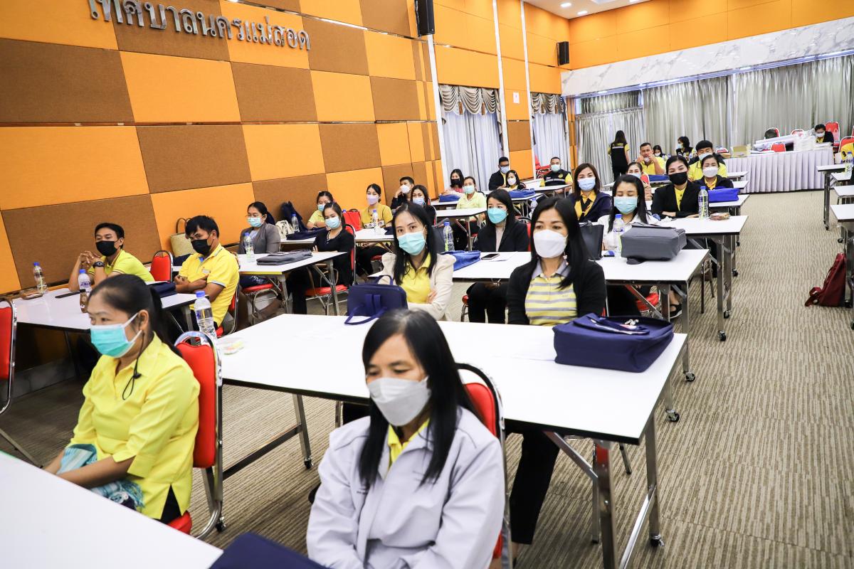 นายกองค์การบริหารส่วนจังหวัดตาก เป็นประธานในพิธีเปิดโครงการอบรมและส่งเสริมกิจกรรมอาสาสมัครท้องถิ่นรักษ์โลก ประจำปีงบประมาณ พ.ศ.2565