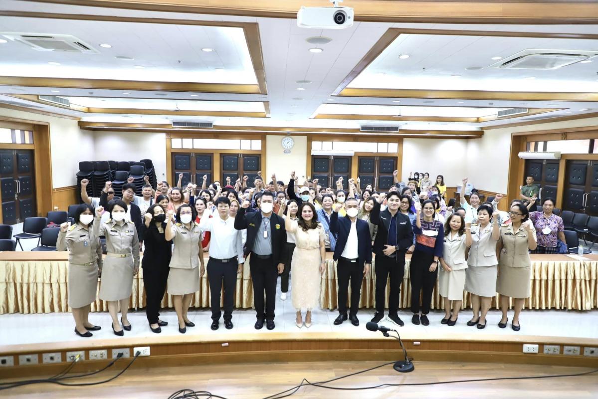 รองนายกองค์การบริหารส่วนจังหวัดตาก เป็นประธานเปิดโครงการเสริมสร้างทักษะและการดำรงชีพและสตรีและบุคคลในครอบครัว