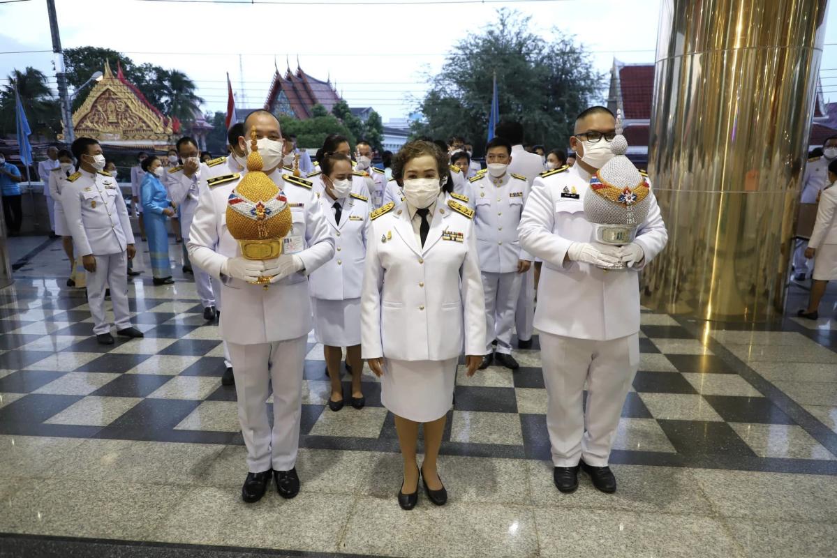 ปลัดองค์การบริหารส่วนจังหวัดตาก ร่วมพิธีวางพานพุ่มและจุดเทียนถวายพระพรชัย เนื่องในโอกาสมหามงคลเฉลิมพระชนมพรรษา สมเด็จพระนางเจ้าสิริกิติ์ พระบรมราชินีนาถ พระบรมราชชนนีพันปีหลวง