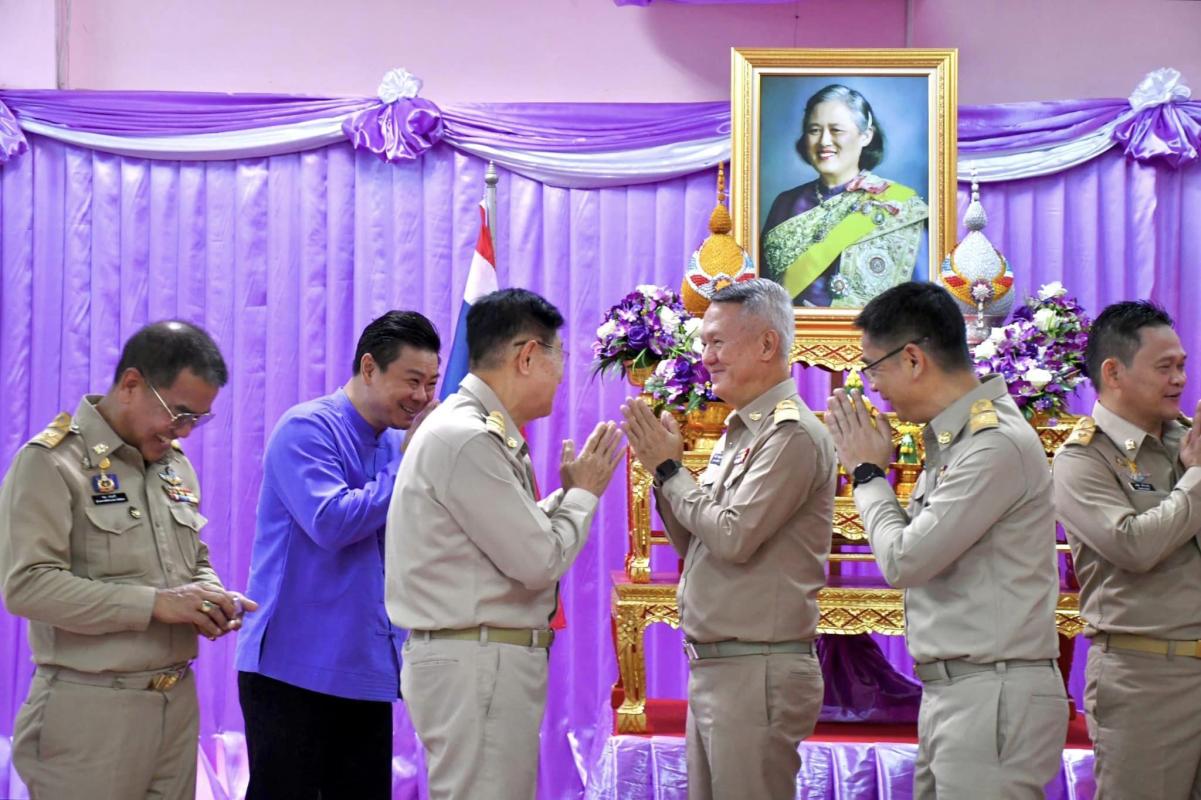 นายกองค์การบริหารส่วนจังหวัดตาก ร่วมพิธีมอบเข็มเชิดชูเกียรติ มูลนิธิรางวัลสมเด็จเจ้าฟ้ามหาจักรี 