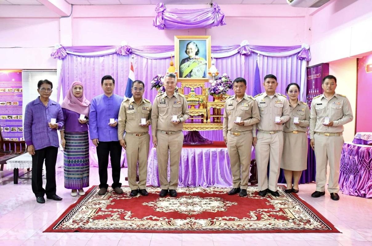 นายกองค์การบริหารส่วนจังหวัดตาก ร่วมพิธีมอบเข็มเชิดชูเกียรติ มูลนิธิรางวัลสมเด็จเจ้าฟ้ามหาจักรี 