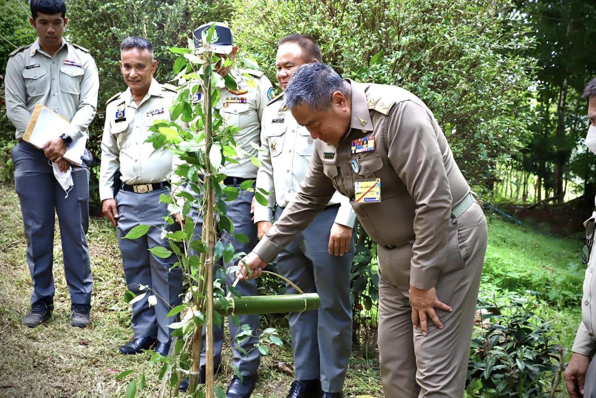 นายกองค์การบริหารส่วนจังหวัดตาก ร่วมให้การต้อนรับ นายพลากร สุวรรณรัฐ องคมนตรี ประธานอนุกรรมการติดตามและขับเคลื่อนโครงการอันเนื่องมาจากพระราชดำริพื้นที่ภาคเหนือ