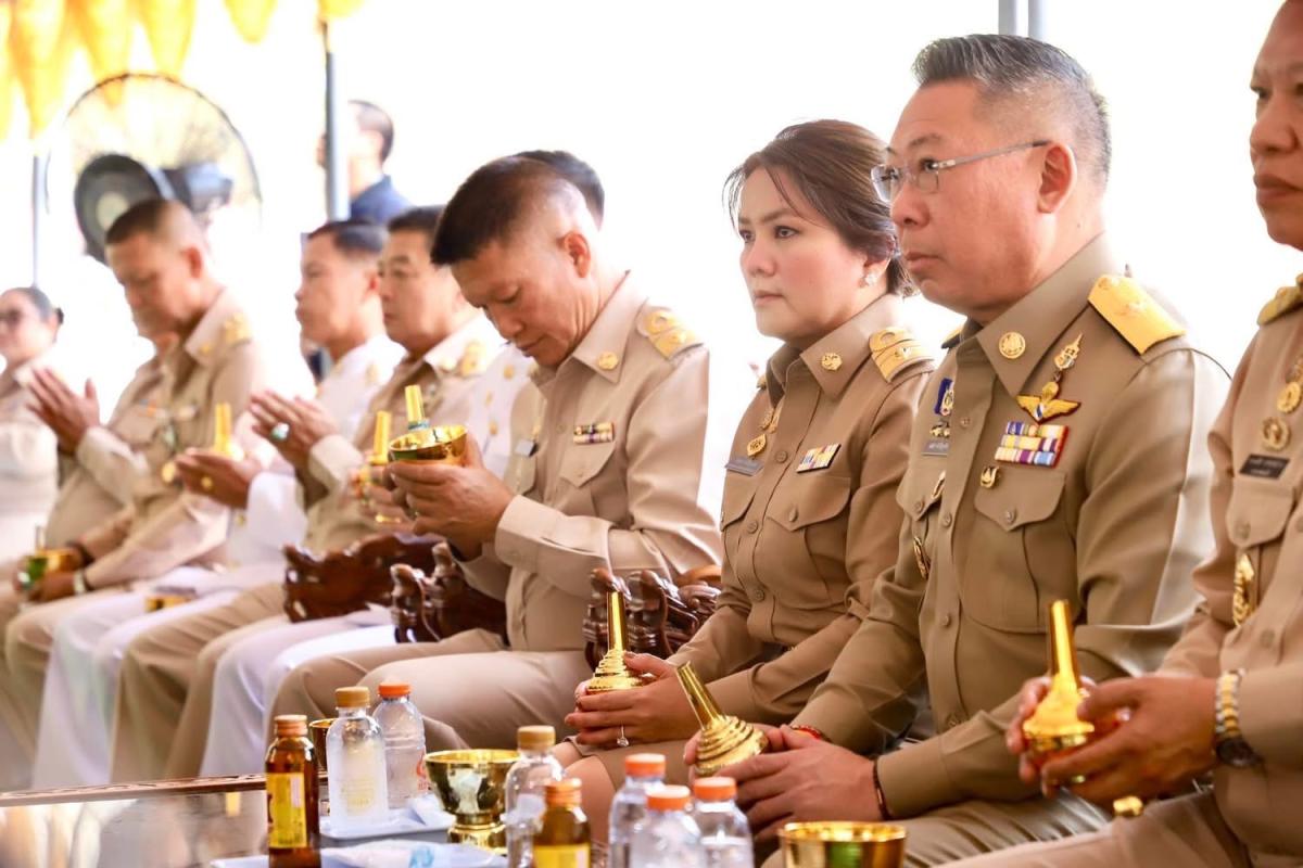 นายก อบจ.ตาก ร่วมพิธีสวดถอนสรีระสังขาร พระครูสุวิมลกิตฺติสาร