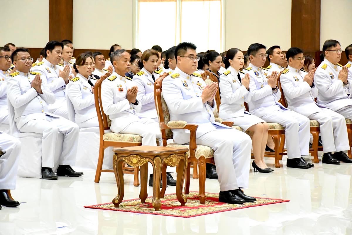 อบจ.ตาก ร่วมพิธีวันพระบาทสมเด็จพระพุทธยอดฟ้าจุฬาโลกมหาราช และวันที่ระลึกมหาจักรีบรมราชวงศ์ ประจำปี 2568