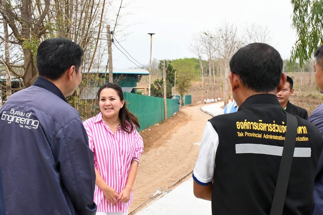 นายก อบจ.ตาก ลงพื้นที่ตรวจติดตามงานปรับปรุงถนนในพื้นที่ ต.ด่านแม่ละเมา เชื่อม ต.พะวอ อ.แม่สอด จ.ตาก