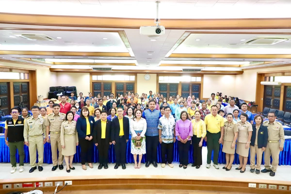 นายก อบจ.ตาก เป็นประธานในพิธีเปิดโครงการสร้างงานสร้างอาชีพ ประจำปีงบประมาณ พ.ศ. 2568 