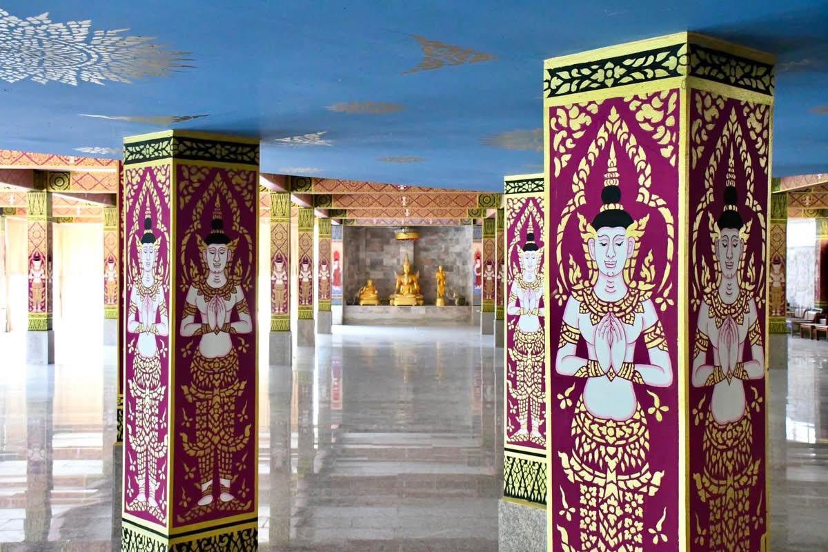 อบจ.ตาก ร่วมพิธีเจริญพระพุทธมนต์เฉลิมพระเกียรติถวายพระพรชัยมงคลแด่ พระบาทสมเด็จพระเจ้าอยู่หัว และพระบรมวงศานุวงศ์ ประจำปีพุทธศักราช 2568 ณ วัดท่าปุย อ.สามเงา จ.ตาก