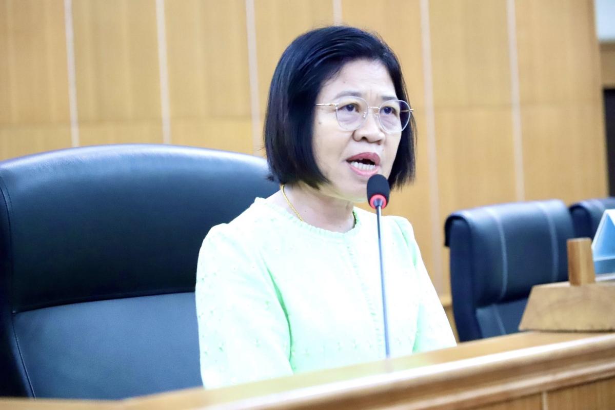 นายกจอย นายกองค์การบริหารส่วนจังหวัดตาก เป็นประธานการประชุม