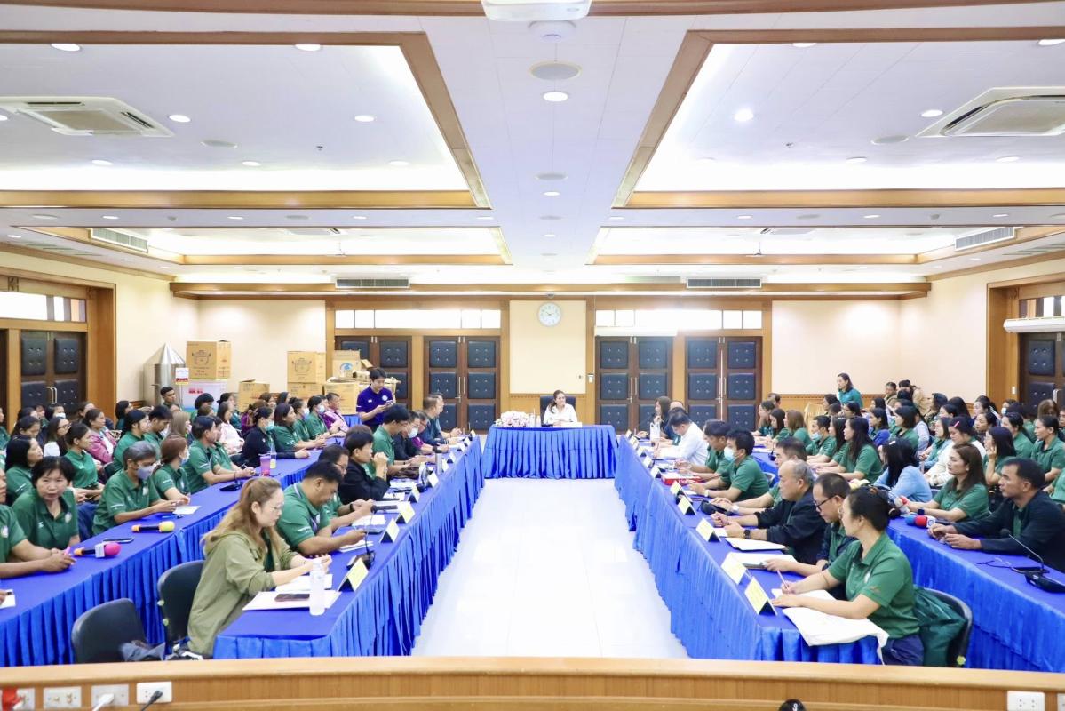 นายกจอย  (นายก อบจ.ตาก) เป็นประธานการประชุมติดตาม การปฏิบัติงานของโรงพยาบาลส่งเสริมสุขภาพตำบล และสถานีอนามัยเฉลิมพระเกียรติ 60 พรรษานวมินทราชินี