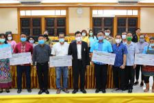 ส่งมอบเงินสนับสนุนโครงการปรับสภาพแวดล้อมและที่อยู่อาศัยสำหรับคนพิการที่ยากไร้ และมีความจำเป็นเร่งด่วนที่ต้องได้รับการพื้นฟูสมรรถภาพ ประจำปีงบประมาณ พ.ศ. 2563 