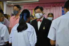 พิธีมอบสื่อการเรียนการสอน ประจำปีงบประมาณ พ.ศ. 2563 ให้แก่สำนักงานเทศบาลเมืองตาก
