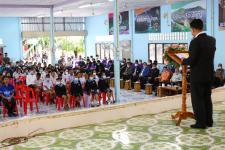 พิธีมอบสื่อการเรียนการสอน ประจำปีงบประมาณ พ.ศ. 2563