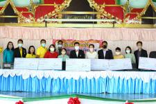 พิธีมอบสื่อการเรียนการสอน ประจำปีงบประมาณ พ.ศ. 2563 ณ โรงเรียนบ้านลานสาง