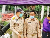 ลงพื้นที่ตรวจจุดติดตั้งเครื่องสูบน้ำและติดตามสถานการณ์น้ำท่วม ในพื้นที่ตำบลหัวเดียด และในพื้นที่บริเวณชุมชนหนองหลวง หลังศาลตากสิน