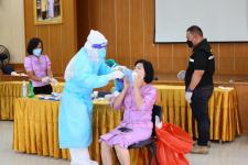 นายก อบจ.ตาก จัดโครงการตรวจคัดกรองด้วยชุดตรวจ Antigen Test Kit (ATK) ของบุคลากรองค์การบริหารส่วนจังหวัดตาก