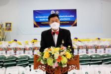 นายก อบจ.ตาก นำทีม ส่งมอบถุงยังชีพ ณ อำเภอบ้านตาก