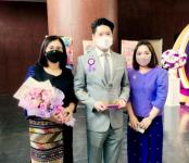 นายฑีฆะพล ทวีเกื้อกูลกิจ รองนายกองค์การบริหารส่วนจังหวัดตาก รับมอบโล่รางวัลองค์กรคุณธรรมต้นแบบโดดเด่น จังหวัดตาก ประจำปีงบประมาณ พ.ศ. 2564 จากกระทรวงวัฒนธรรม