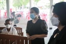 เดินทางไปเคารพศพและวางพวงหรีด แสดงความเสียใจกับ ครอบครัว ของนายไพโรจน์ ยมเกิด อดีตสมาชิกสภาองค์การบริหารส่วนจังหวัดตาก เขต 1 อำเภอบ้านตาก
