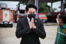 ลงพื้นที่ติดตามสถานการณ์น้ำท่วม ในพื้นที่อำเภอแม่สอด โดยได้ให้การสนับสนุน นำเครื่องสูบน้ำไปช่วยแก้ไขปัญหาน้ำท่วมขังในพื้นที่