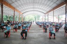 ว่าที่ ดร. ฑีฆะพล ทวีเกื้อกูลกิจ รองนายกองค์การบริหารส่วนจังหวัดตาก เป็นประธานในพิธีเปิดโครงการอบรมให้ความรู้ การควบคุมโรคอุบัติใหม่