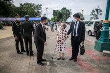 เข้าร่วมพิธีวางพวงมาลาเนื่องในวันคล้ายวันเกิดของ จอมพล ถนอม กิตติขจร
