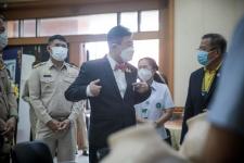 นายกองค์การบริหารส่วนจังหวัดตาก ร่วมเป็นเกียรติ และให้การกล่าวต้อนรับ ในพิธีเปิดโครงการคัดกรองมะเร็งเต้านม โดยเครื่องเอกซเรย์เต้านมเคลื่อนที่ (Mammogram) ในสตรีกลุ่มเสี่ยงและด้อยโอกาส