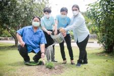 นายกองค์การบริหารส่วนจังหวัดตาก เป็นประธานในพิธีเปิดกิจกรรมปลูกต้นไม้ ตามโครงการท้องถิ่นปลูกป่าเฉลิมพระเกียรติ สมเด็จพระนางเจ้าสิริกิติ์ พระบรมราชินีนาถ พระบรมราชชนนีพันปีหลวง