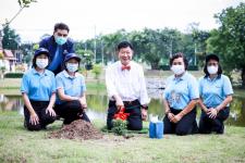 นายกองค์การบริหารส่วนจังหวัดตาก เป็นประธานในพิธีเปิดกิจกรรมปลูกต้นไม้ ตามโครงการท้องถิ่นปลูกป่าเฉลิมพระเกียรติ สมเด็จพระนางเจ้าสิริกิติ์ พระบรมราชินีนาถ พระบรมราชชนนีพันปีหลวง