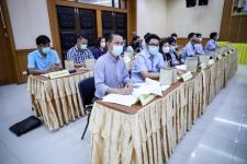 นายกองค์การบริหารส่วนจังหวัดตาก เป็นประธานเปิดการประชุมร่วม เพื่อเตรียมการถ่ายโอนภารกิจให้กับองค์การบริหารส่วนจังหวัด ของสถานีอนามัยเฉลิมพระเกียรติและโรงพยาบาลส่งเสริมสุขภาพตำบล 18 แห่ง