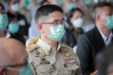 ายกองค์การบริหารส่วนจังหวัดตาก พร้อมด้วย ว่าที่ ดร.ฑีฆะพล ทวีเกื้อกูลกิจ รองนายกองค์การบริหารส่วนจังหวัดตาก ร่วมต้อนรับ พลเอกประวิตร วงษ์สุวรรณ รองนายกรัฐมนตรี และคณะ 